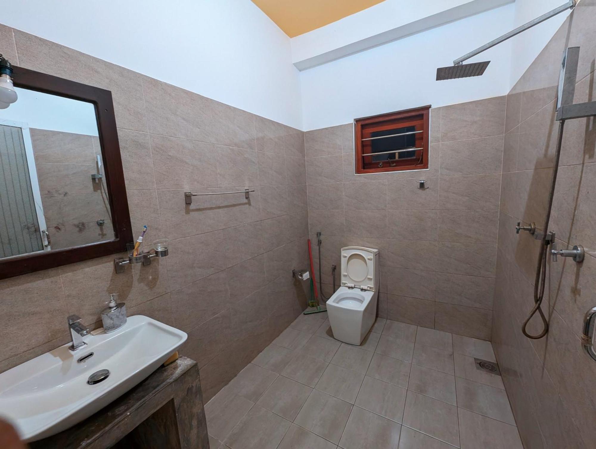 Costels Mirissa Hostel Стая снимка