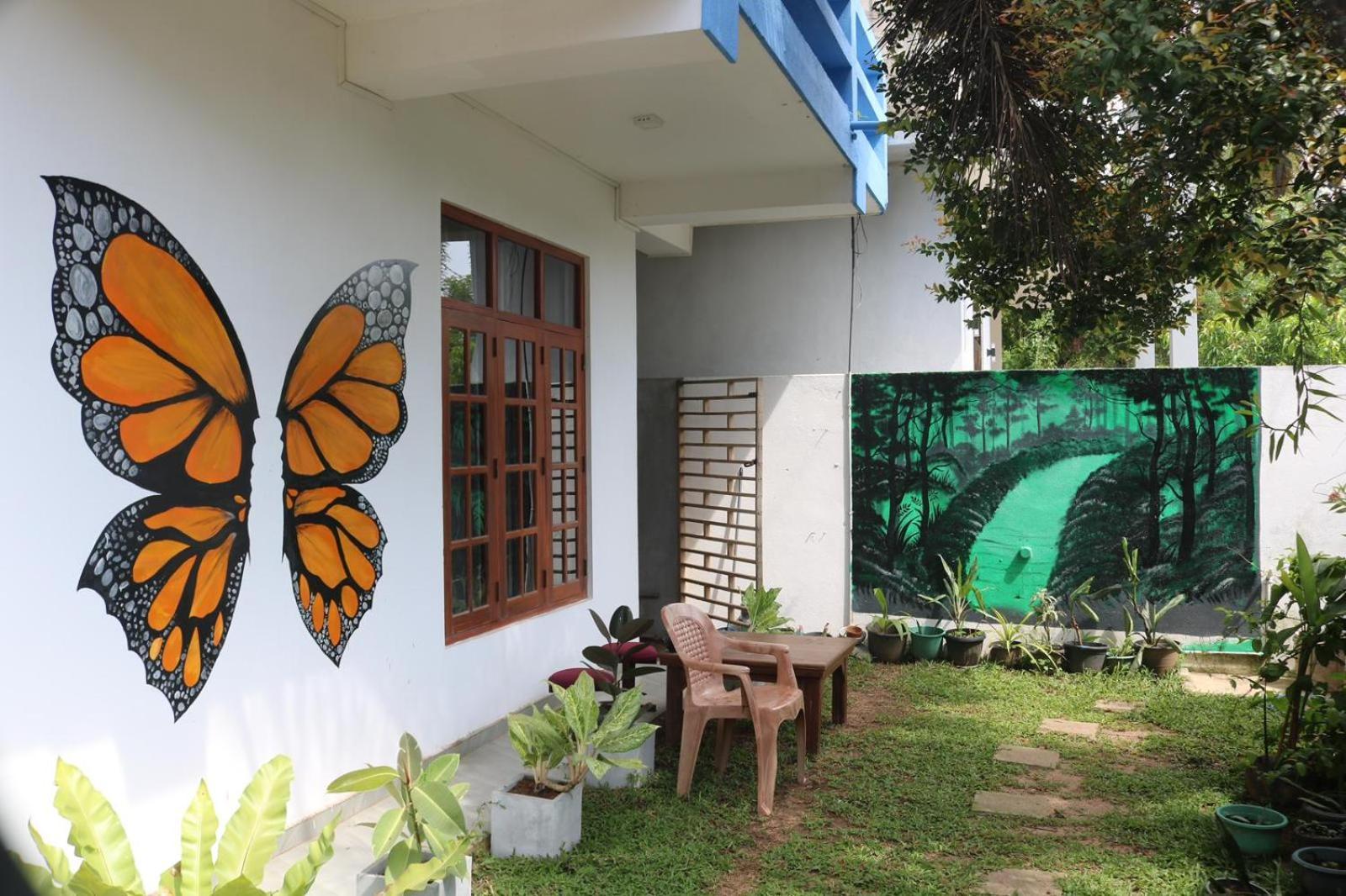 Costels Mirissa Hostel Екстериор снимка