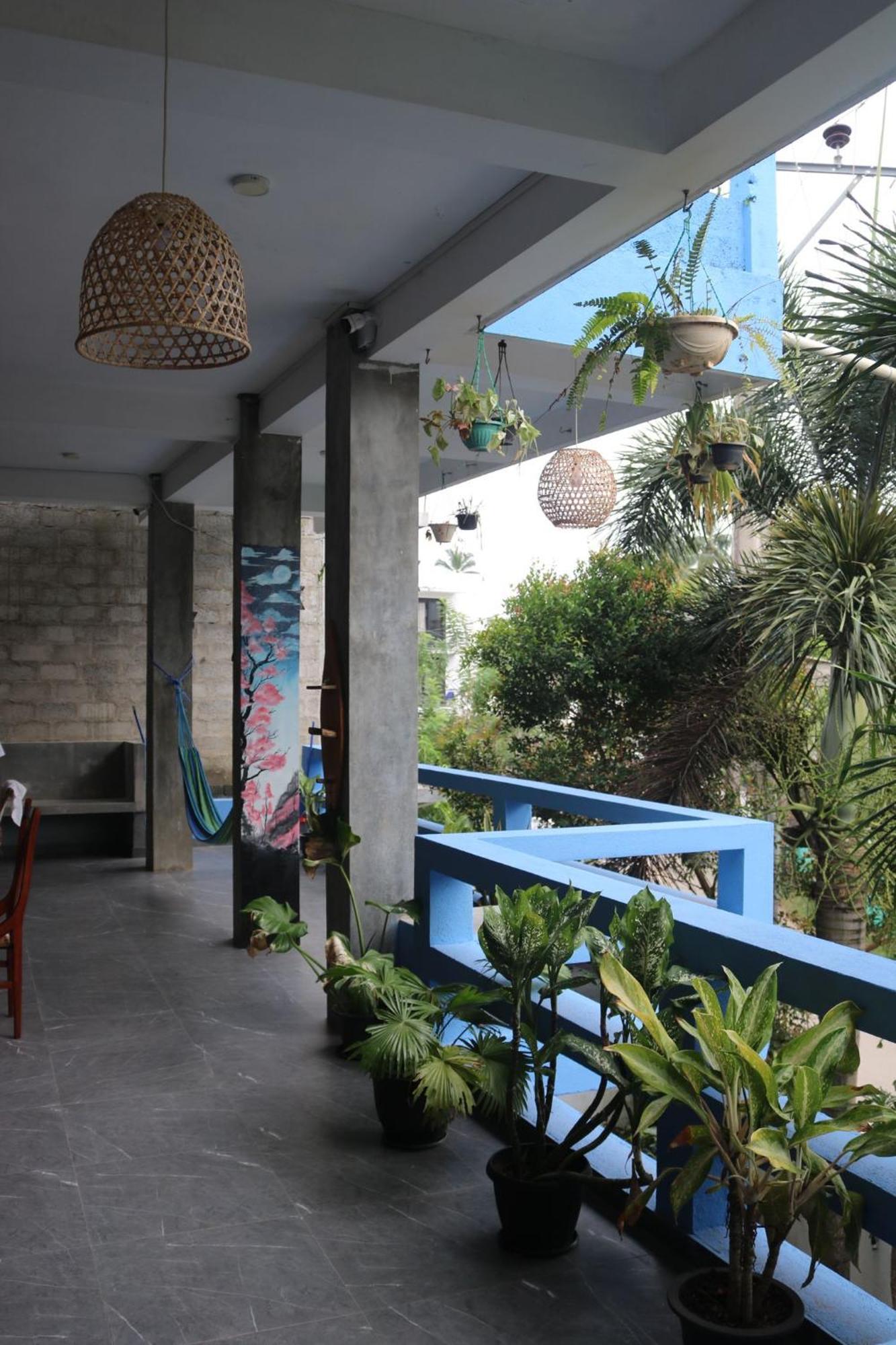 Costels Mirissa Hostel Екстериор снимка